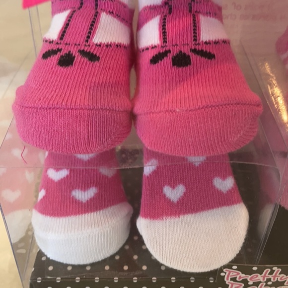 Pretty Baby. 4 pairs of baby socks 0-6 months - Picture 3 of 5